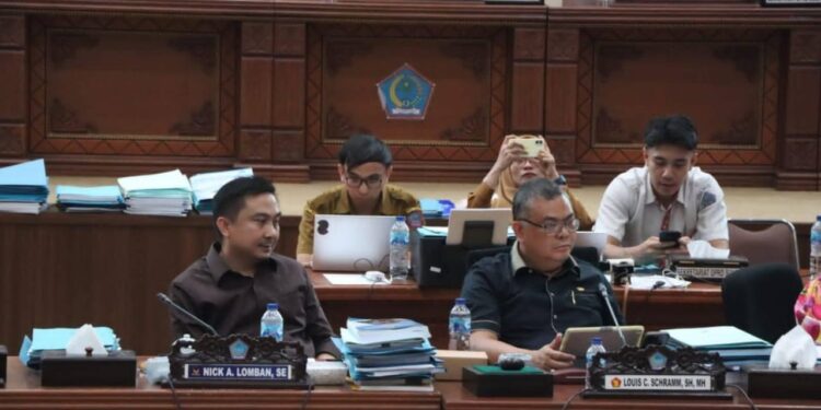 Ketua Pansus RPJMD 2025-2029, Ketua Pansus, Louis Carl Schramm. (foto: meikel/barta)