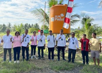 Diperkuat PT PLN petani Minahasa Selatan makin sumringah. (foto: Humas PLN)