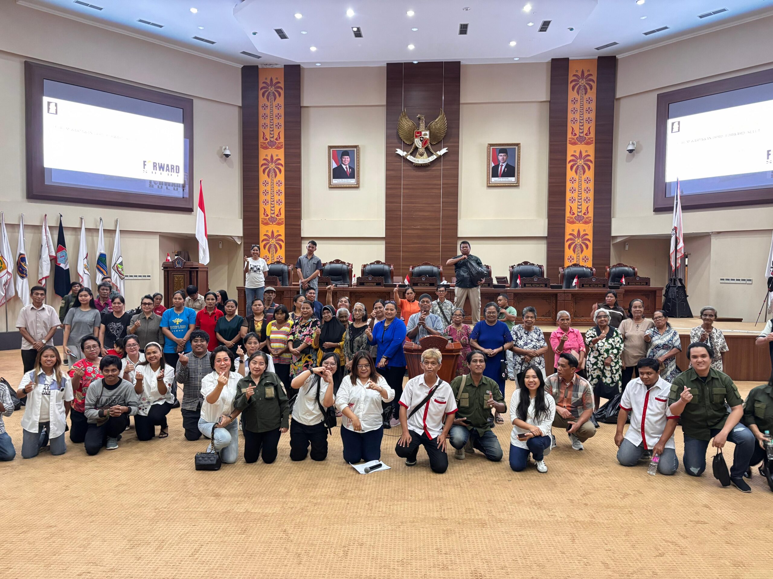 Forward bersama masyarakat. (foto: istimewa)