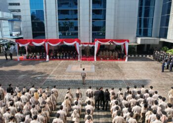 Upacara Peringatan HANTARU 2025, Nusron: Realisasikan Asta Cita dengan Menjaga Tanah dan Menata Ruang