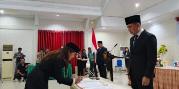 Foto: Bupati Sangihe Michael Thungari melantik 91 pejabat administrator, pengawas, dan fungsional Pemkab Sangihe. (Dok. Rendy/barta1)