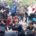 Koordinator Koalisi Anti Kekerasan Seksual, Imanuella  G. A Malonda saat menyampaikan persoalan kekerasan seksual. (foto: meikel/barta)