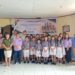 Tim pengabdian kepada masyarakat bersama guru dan siswa SD GMIM 01 Manado. (foto: istimewa)