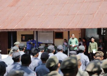 Kukuhkan Anggota Satlinmas Baru, Wali Kota Kotamobagu Tekankan Hal Ini