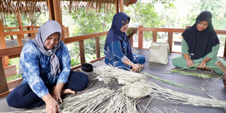 Kampung Reforma Agraria Bukit Sinyonya jadi Ruang Kreatif dan Penggerak Ekonomi Warga Desa Bandung