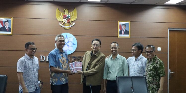 2025 Tahun Mencekam bagi Jurnalis, AJI Indonesia Sampaikan Data PHK ke Dewan Pers