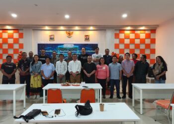 Musyawarah Daerah I SIEJ Wilayah Sulawesi Utara bergulir di Aula FISP Unsrat dihadiri Dekan FISIP DR Ferry Daud Liando. (foto: SIEJ)