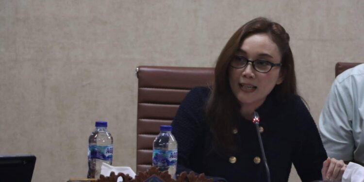 Wakil Ketua DPRD Sulut, Stella Runtuwene. (foto: meikel/barta)