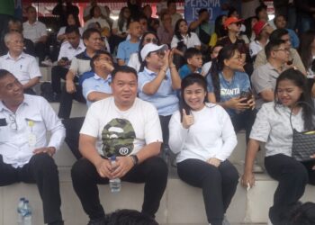 Bupati Sitaro ikut Saksikan Launching Persma Manado 1960