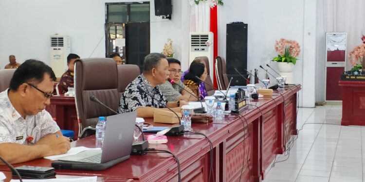 Foto:Rapat pembahasan rancangan Kebijakan Umum Anggaran dan Prioritas Plafon Anggaran Sementara (KUA-PPAS) Tahun Anggaran 2026 pada Kamis, (6/11/2025). (Dok. Rendy/Barta1)