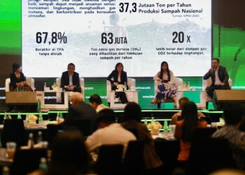 Event Bloomberg Technoz Ecoverse yang diselenggarakan Bloomberg Technoz di Jakarta. (foto: Humas PLN)