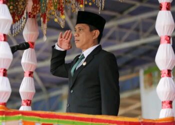 Wali Kota Weny Gaib Pimpin Upacara Hari Pahlawan 2025