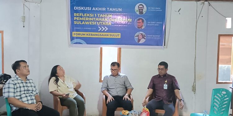 Diskusi membedah 10 bulan pemerintahan Gubernur Sulut Yulius Selvanus yang digelar Forum Kebangsaan Sulut, Jumat (5/12/2025) di Sekretariat AMSI Sulut. (foto: AMSI Sulut)