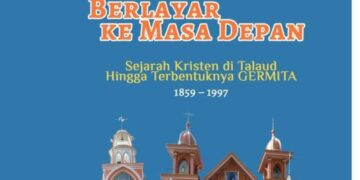 Buku sejarah gereja di Talaud. (Foto: Pitres Sombowadile)