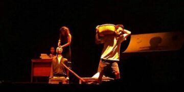 Naskah drama iverdixon tinungki