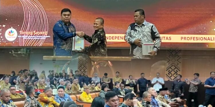 Foto: Wakil Bupati Tendris Bulahari menerima LHP Kepatuhan atas Belanja Daerah Tahun Anggaran 2024. (Dok. Istimewa)