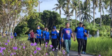 Kajari Talaud memimpin jalan sehat bersama korps Adhyaksa.