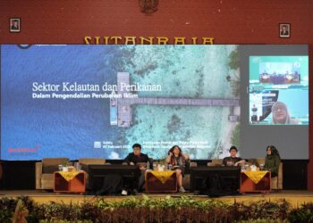 Misinformasi Iklim Menguat, Laut Indonesia di Ambang Bencana Ekologi