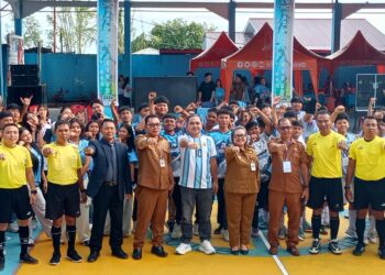 Kadis Pendidikan dan Kebudayaan Kota Bitung Resmikan Pembukaan Tournament Spendubit Cup 2026