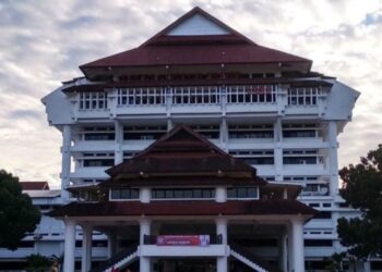 Komunikasi Politik Pejabat  ESDM  Sulut Soal Tambang Rakyat, Miskin Etika