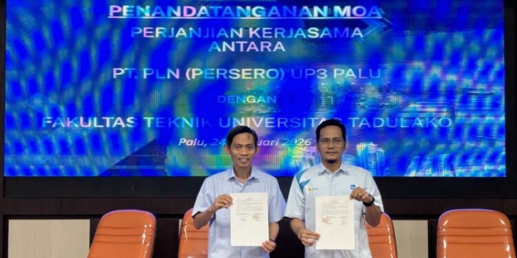 Penandatanganan Memorandum of Agreement strategis antara PLN bersama Fakultas Teknik Universitas Tadulako. (foto: Humas PLN)