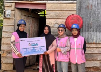 Sambungan listrik baru bagi warga di Provinsi Sulawesi Tengah jadi program PLN selama bulan suci Ramadhan foto. (Humas: PLN)