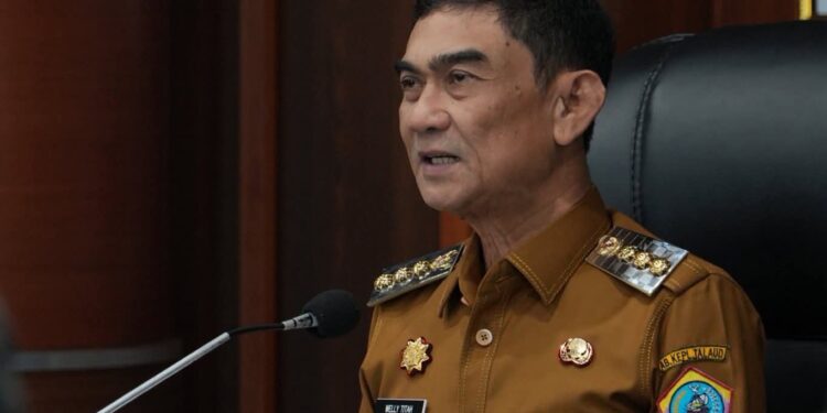 Bupati Kepulauan Talaud Welly Titah