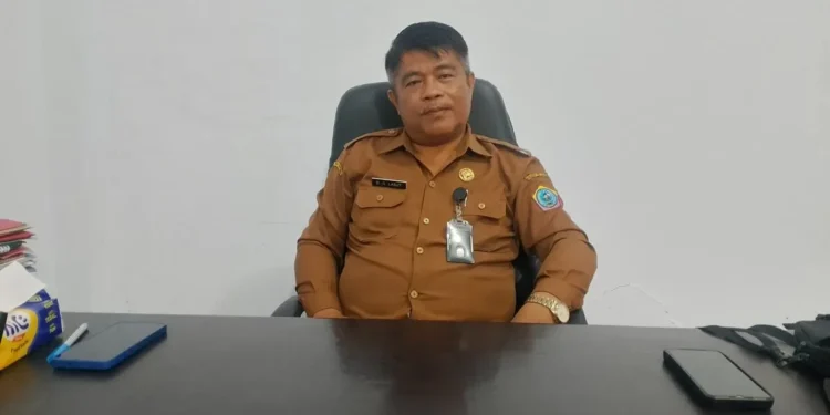 Kepala Dinas Dikpora Talaud, Deker Lasut, M.Pd