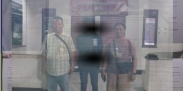 Korban dan orang tua yang didampingi oleh kuasa hukum membuat laporan Polisi.