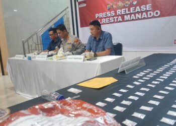 Polresta Manado mengungkap jejaring narkoba dan mengamankan ribuan barang bukti obat-obatan terlarang. (foto: Barta1)