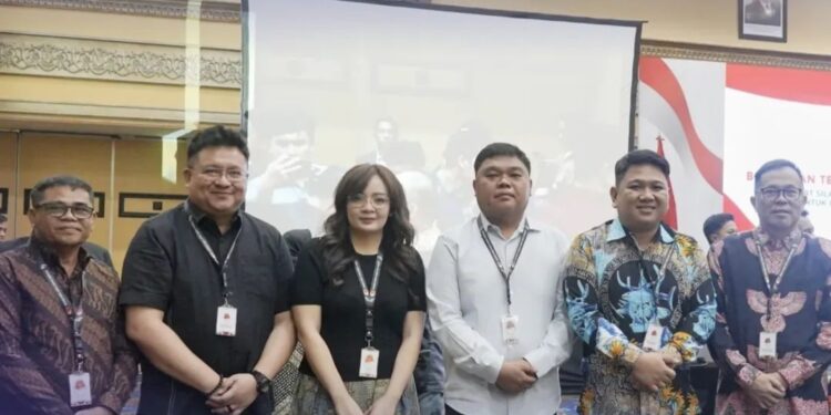 Foto: Wakil Bupati Kepulauan Sangihe, Tendris Bulahari dalam forum Bimtek dan Silaturahmi. (Dok. Istimewa)