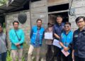Bantuan pasang sambungan listri yang dilaksanakan PLN dan KESDM menjangkau warga kurang mampu. (foto: Humas PLN)