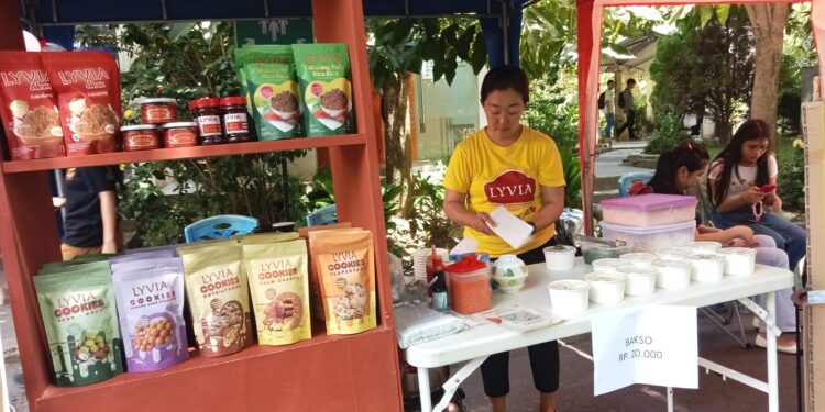 Dari Kelas ke Bazar, Mahasiswa AB  Polimdo Hidupkan Business Project