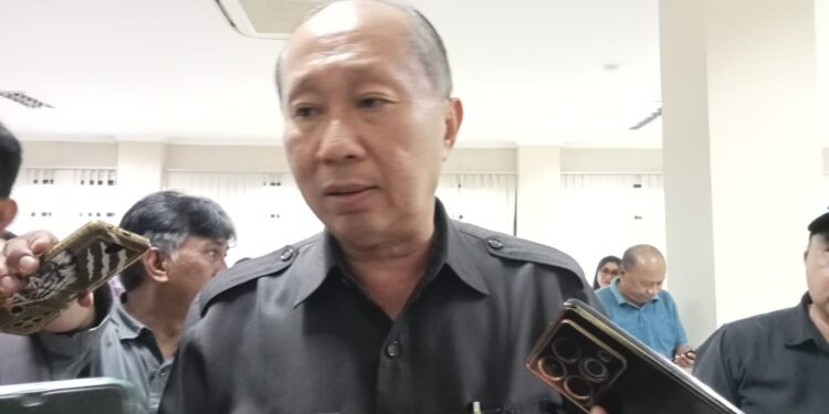 Foto Bersama Kajati Sulut Beredar, Toni Supit Tegaskan Tak Ada Kaitan dengan Kasus Sitaro
