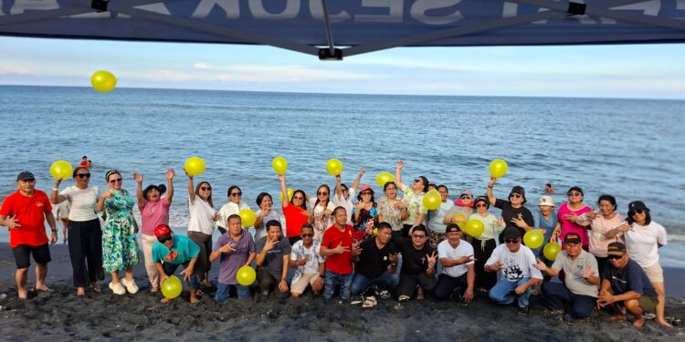 Sukacita Iman di Tepi Pantai: Jemaat GMIM Kharisma Buha Rayakan Kenaikan Yesus Kristus dengan Kebersamaan