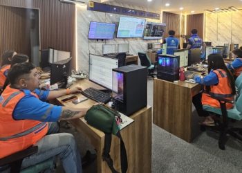 Ruang kontrol PLN dengan teknologi terkini. (foto: Humas PLN)