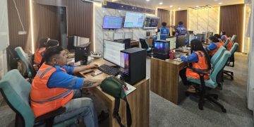 Ruang kontrol PLN dengan teknologi terkini. (foto: Humas PLN)