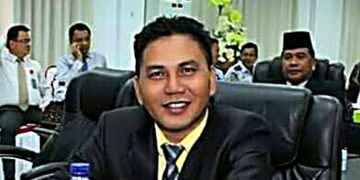Sekretaris DPD II Partai Golkar Sitaro Woldewin Sasue