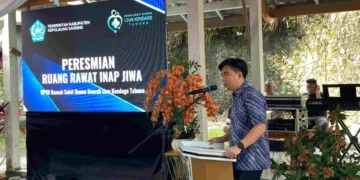Foto: Bupati Kepulauan Sangihe Michael Thungari meresmikan ruang rawat inap jiwa di RSUD Liun Kendage Tahuna. (Dok. Istimewa)