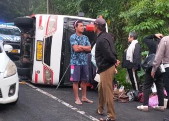 Mobil Bus Peserta HAPSA WKI Sinode GMIM 2026 Terbalik, 20 Penumpang Selamat