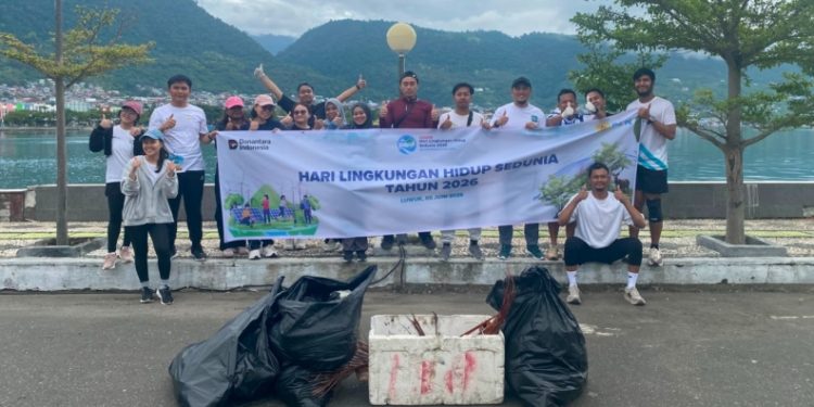 Bakti sosial yang dilakukan PLN UP3 Luwuk untuk peringati Hari Lingkungan Hidup Sedunia 2026. (foto: Humas PLN)