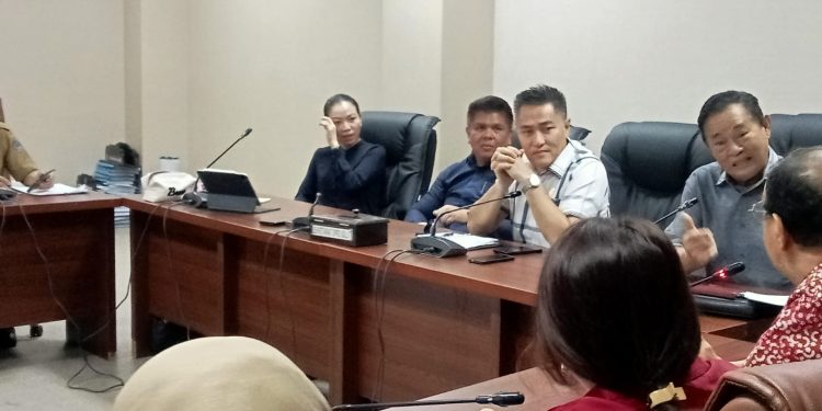 Pembahasan di DPRD Sulut, Terungkap Kemendagri Beri 55 Catatan untuk RT/RW