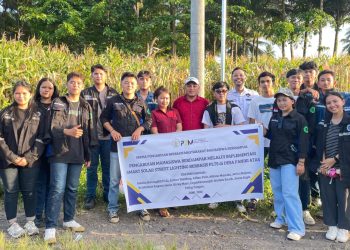 PBM – MB, Jurusan Teknik Elektro Polimdo Bawa Energi Hijau ke Permukiman Warga