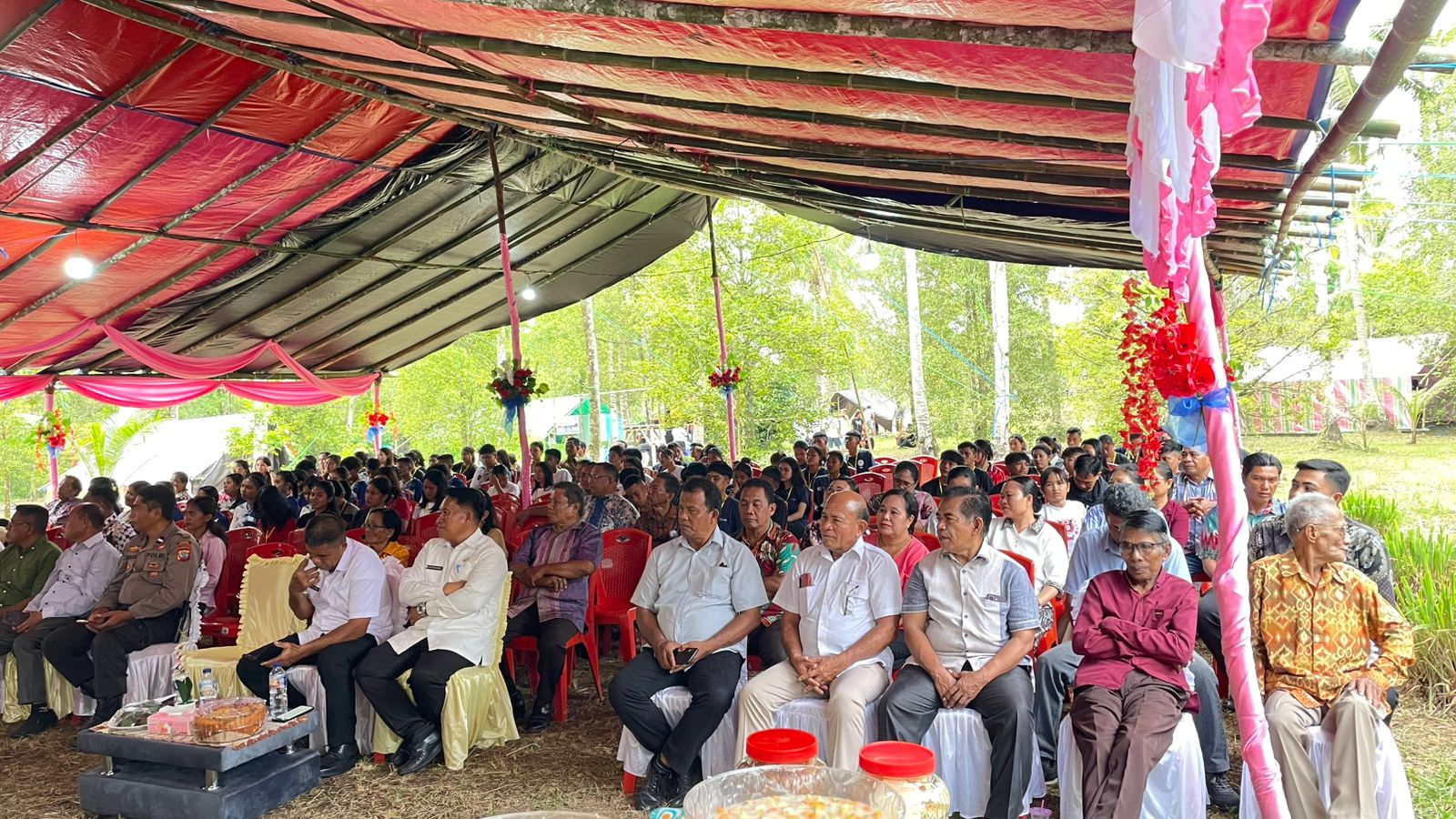 Suasana pembukaan Youth Camp Pemuda Sinode GMPU. 