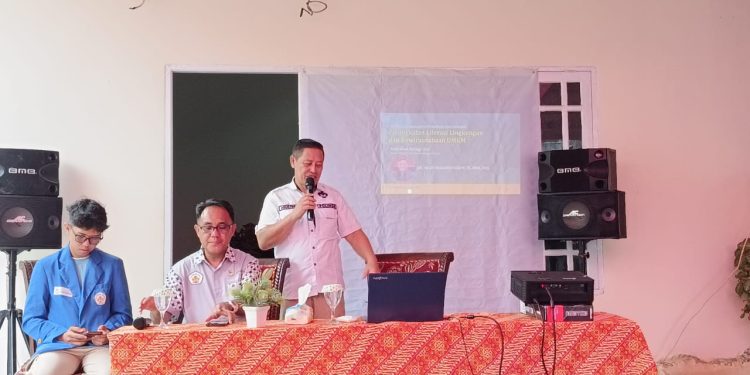 Pengabdian Kepada Masyarakat: Polimdo Dorong UMKM Kairagi Dua Terapkan Bisnis Ramah Lingkungan