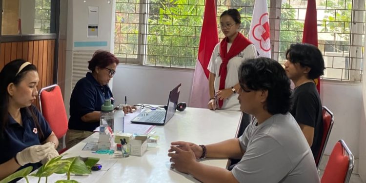 Donor Darah Rutin, Wujud Nyata Kepedulian KSR PMI UPT Polimdo