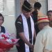 Kajati Sulut dan Ketua IAD disambut secara adat saat tiba di Bandara Melonguane, Senin (29/06/2026).