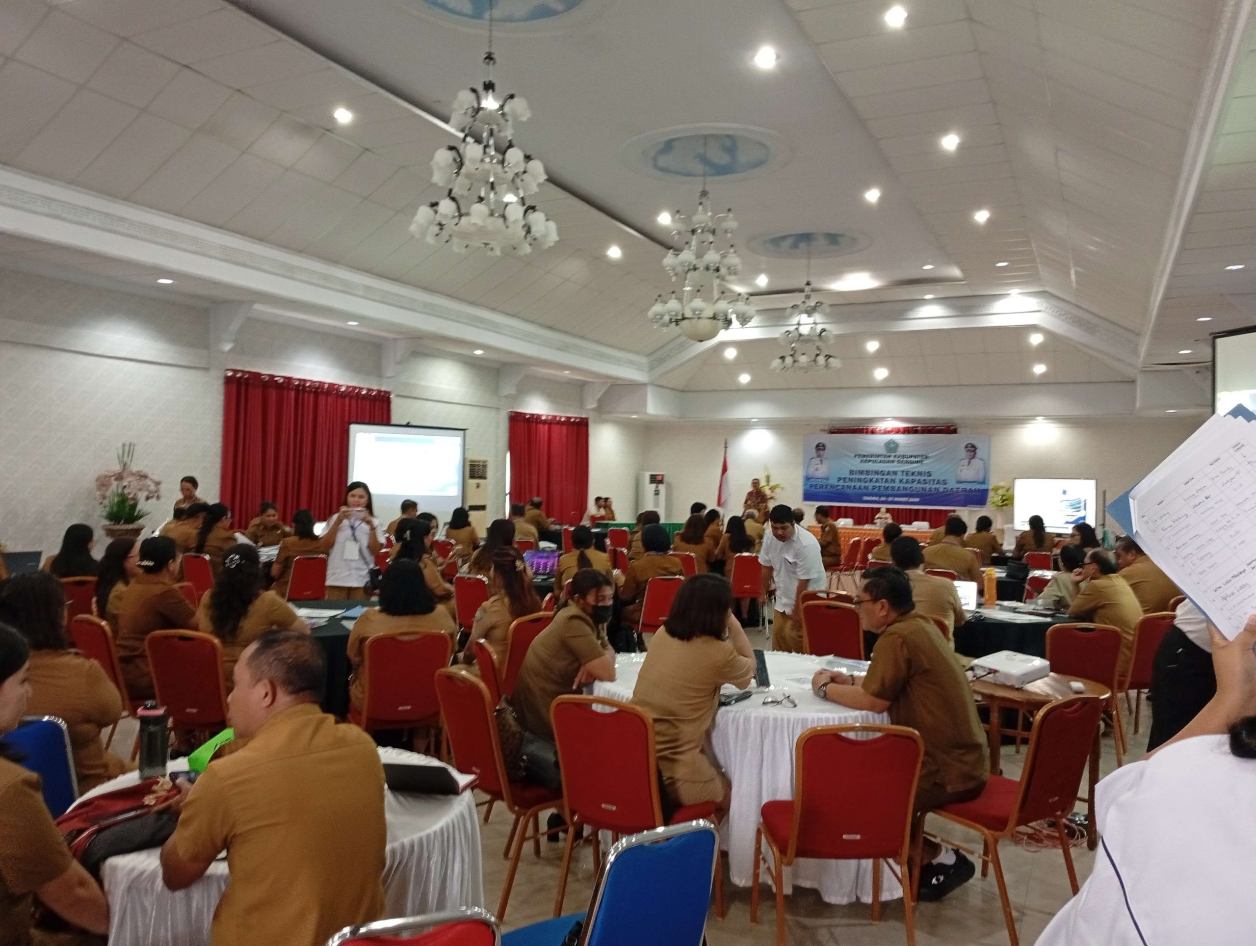 Foto: Bimtek Peningkatan Kapasitas Perencanaan Pembangunan Daerah oleh Bapelitbangda  Sangihe. (Dok. Istimewa)