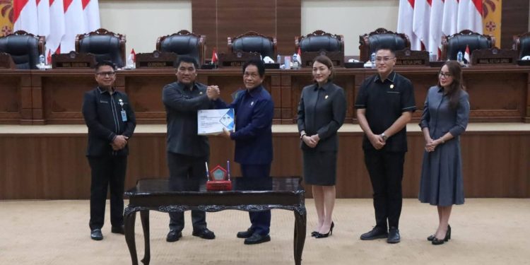 DPRD Sulut Setujui Ranperda Pertanggungjawaban APBD 2025, Gubernur YSK Tegaskan Komitmen Tata Kelola Transparan