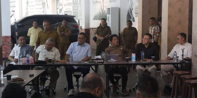 Ngobrol Politik di DPRD Sulut, Wartawan Soroti Kinerja Komisi I Minim